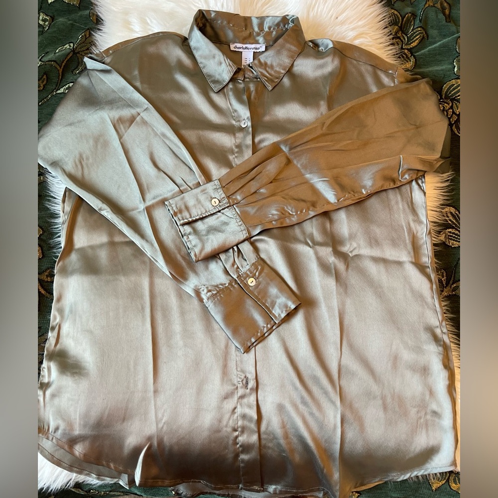 Women’s dress top